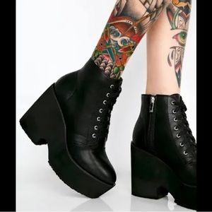 NYLA Truck Stopper Platform Boots Size 7 EUC Dolls Kill